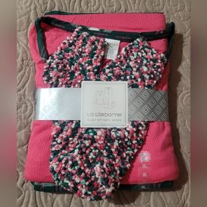 NWT Liz Claiborne sleep set with socks size XL